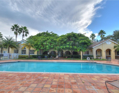2640 S University Drive - Photo Thumbnail 12