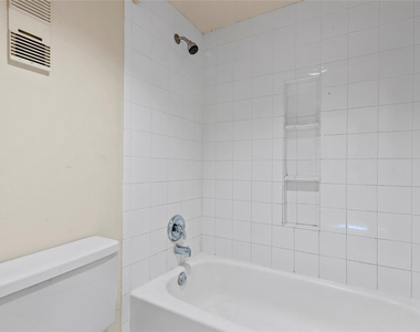 8429 Forest Hills Drive - Photo Thumbnail 11