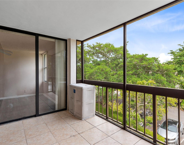 8429 Forest Hills Drive - Photo Thumbnail 21