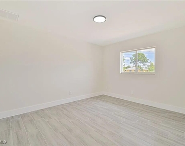4733 28th Street Sw - Photo Thumbnail 4
