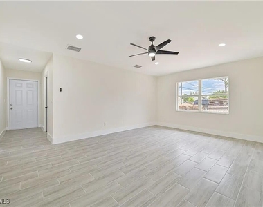 4733 28th Street Sw - Photo Thumbnail 7