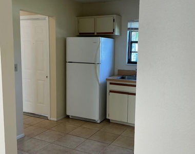 1537 Se Arenson Lane - Photo Thumbnail 2