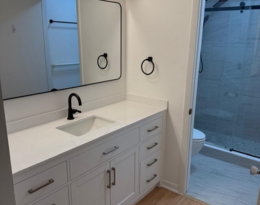 78 Mayfair Lane - Photo Thumbnail 14