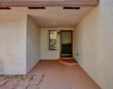 78 Mayfair Lane - Photo Thumbnail 2