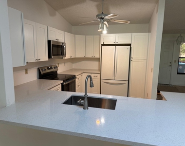 78 Mayfair Lane - Photo Thumbnail 4