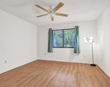 78 Mayfair Lane - Photo Thumbnail 11