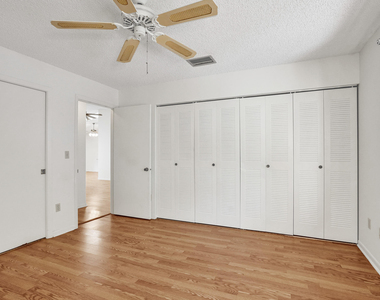 78 Mayfair Lane - Photo Thumbnail 8