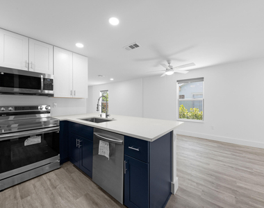 720 Mcintosh Street - Photo Thumbnail 7