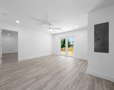720 Mcintosh Street - Photo Thumbnail 10