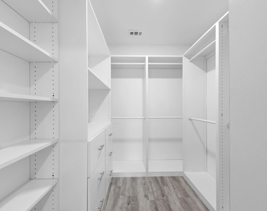 720 Mcintosh Street - Photo Thumbnail 17