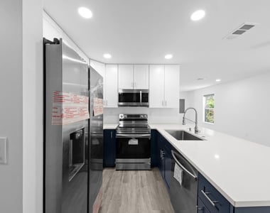 720 Mcintosh Street - Photo Thumbnail 8