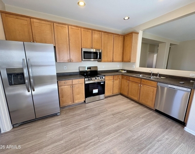 17021 W Rimrock - Photo Thumbnail 11