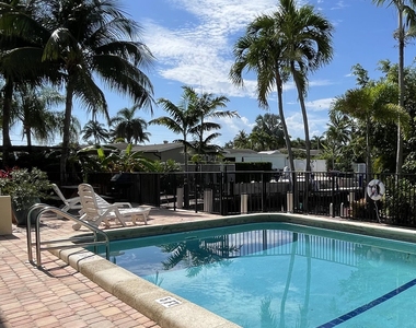 410 Sw 15th Street - Photo Thumbnail 1