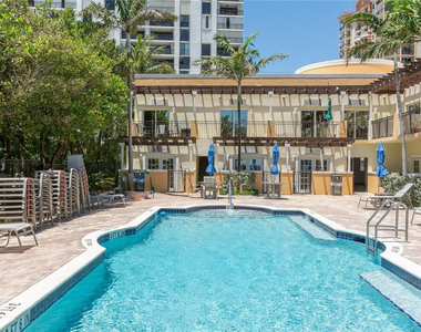 2001 N Ocean Boulevard - Photo Thumbnail 27
