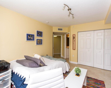 2001 N Ocean Boulevard - Photo Thumbnail 17