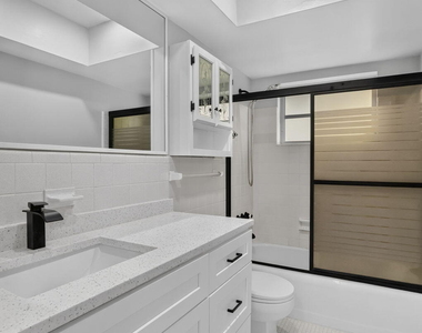 2755 Ne 28th Avenue - Photo Thumbnail 23