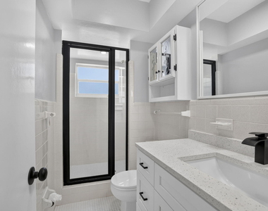 2755 Ne 28th Avenue - Photo Thumbnail 18