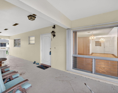 2755 Ne 28th Avenue - Photo Thumbnail 2