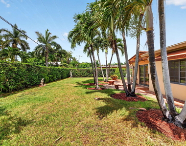 2060 Tropic Isle - Photo Thumbnail 57