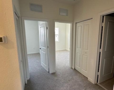 1154 Se 2 Street - Photo Thumbnail 17