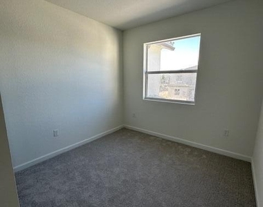 1154 Se 2 Street - Photo Thumbnail 23
