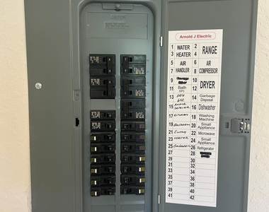 1154 Se 2 Street - Photo Thumbnail 31