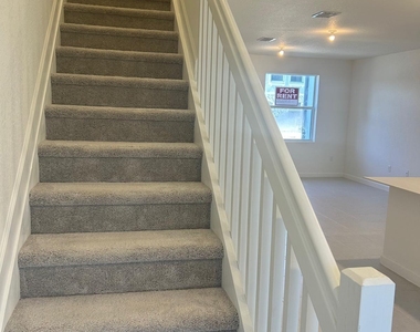 1154 Se 2 Street - Photo Thumbnail 9