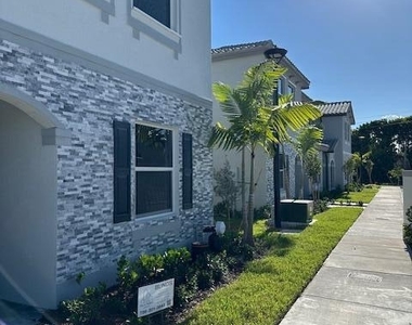 1154 Se 2 Street - Photo Thumbnail 1