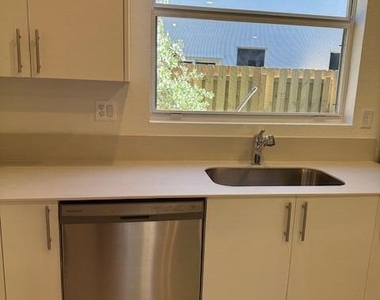 1154 Se 2 Street - Photo Thumbnail 39