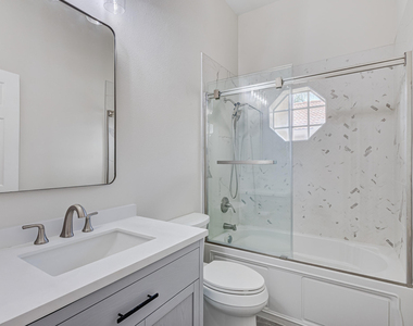 802 Sabal Palm Lane - Photo Thumbnail 17