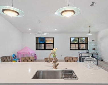 434 Sw Jeanne Avenue - Photo Thumbnail 21