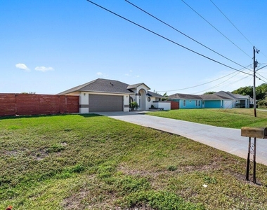 434 Sw Jeanne Avenue - Photo Thumbnail 1
