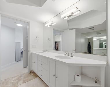 9595 Collins Avenue - Photo Thumbnail 31