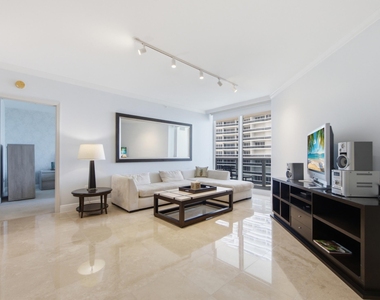 9595 Collins Avenue - Photo Thumbnail 10