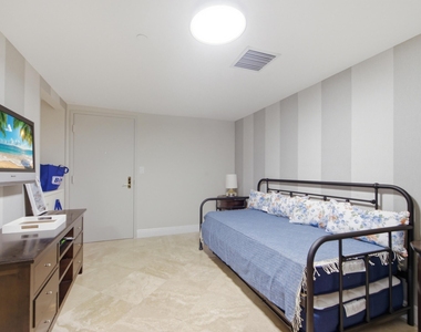 9595 Collins Avenue - Photo Thumbnail 40