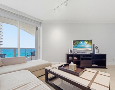 9595 Collins Avenue - Photo Thumbnail 12