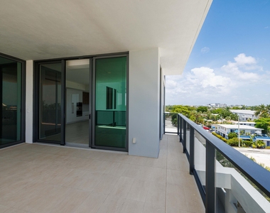 305 Briny Avenue - Photo Thumbnail 29