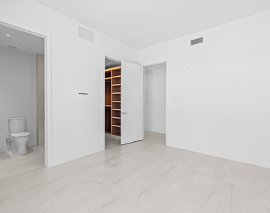 305 Briny Avenue - Photo Thumbnail 18