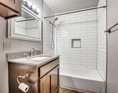 1800 Melrose Drive - Photo Thumbnail 10