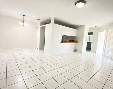 15605 Sw 74th Cir Drive - Photo Thumbnail 15