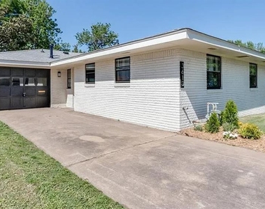 3613 Nw 53rd Street - Photo Thumbnail 10