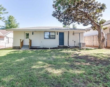 3613 Nw 53rd Street - Photo Thumbnail 11