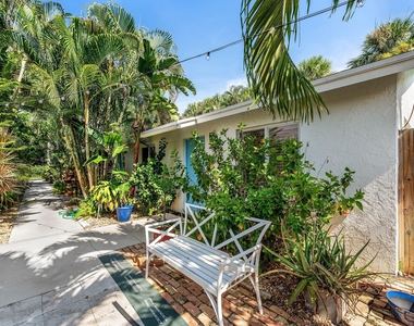 334 Ne 7th Avenue - Photo Thumbnail 4