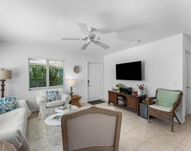 334 Ne 7th Avenue - Photo Thumbnail 5