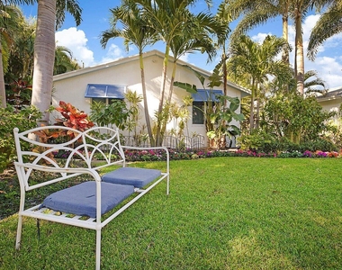 334 Ne 7th Avenue - Photo Thumbnail 2