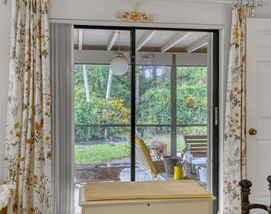 5548 Shirley Drive - Photo Thumbnail 16