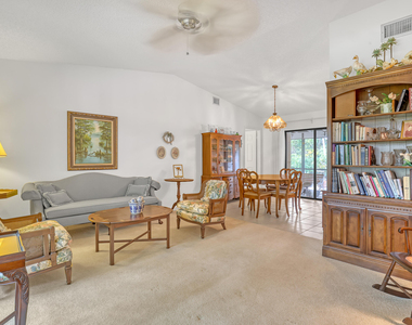 5548 Shirley Drive - Photo Thumbnail 6