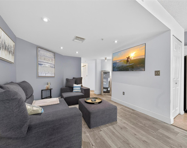 520 Se 5th Avenue - Photo Thumbnail 3