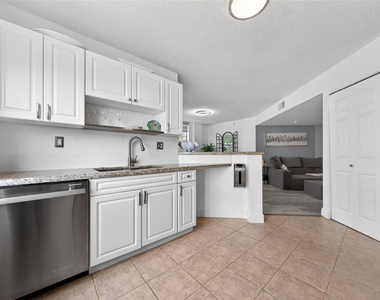 520 Se 5th Avenue - Photo Thumbnail 9