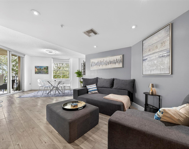 520 Se 5th Avenue - Photo Thumbnail 4